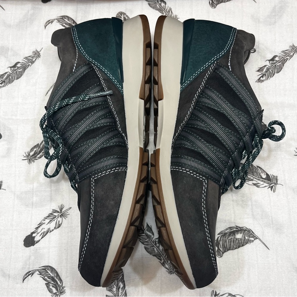 Dansko ‘Gabi’ Water Resistant Casual Sneakers Charcoal/Green EU 38 US 7.5 - Picture 6 of 12